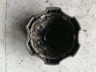 bontott MAZDA B-Serie Felniközép (1 db)