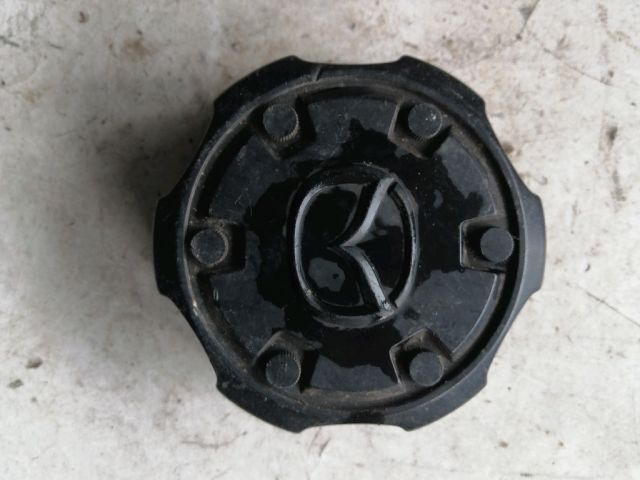 bontott MAZDA B-Serie Felniközép (1 db)