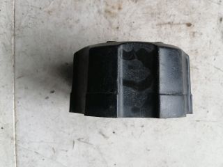 bontott MAZDA B-Serie Felniközép (1 db)