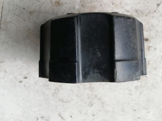 bontott MAZDA B-Serie Felniközép (1 db)