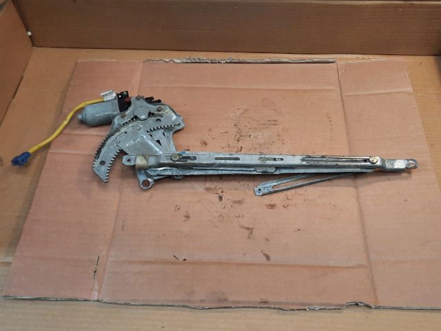 bontott MAZDA B-Serie Jobb első Ablakemelő Szerkezet (Elektromos)