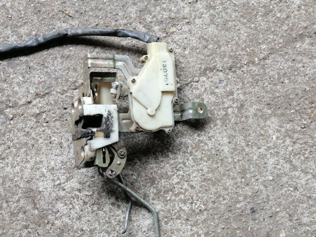 bontott MAZDA B-Serie Jobb első Ajtózár