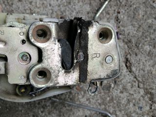 bontott MAZDA B-Serie Jobb első Ajtózár