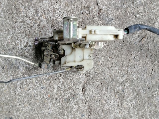 bontott MAZDA B-Serie Jobb első Ajtózár