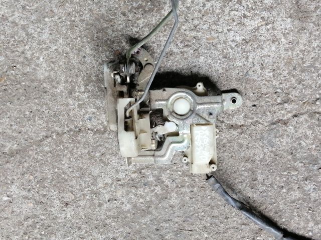 bontott MAZDA B-Serie Jobb első Ajtózár