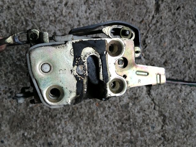 bontott MAZDA B-Serie Jobb első Ajtózár