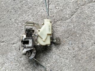 bontott MAZDA B-Serie Jobb első Ajtózár