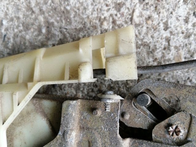 bontott MAZDA B-Serie Jobb hátsó Ajtózár