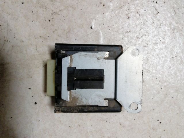 bontott MAZDA B-Serie Központizár Elektronika