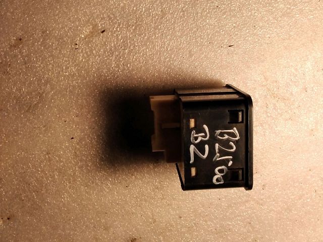 bontott MAZDA B-Serie Tükör Kapcsoló