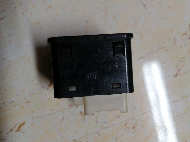 bontott MAZDA B-Serie Tükör Kapcsoló