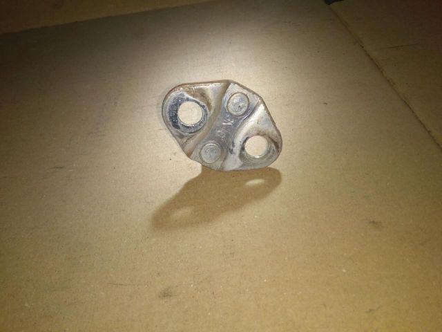 bontott MAZDA B-Serie Záró Csavar