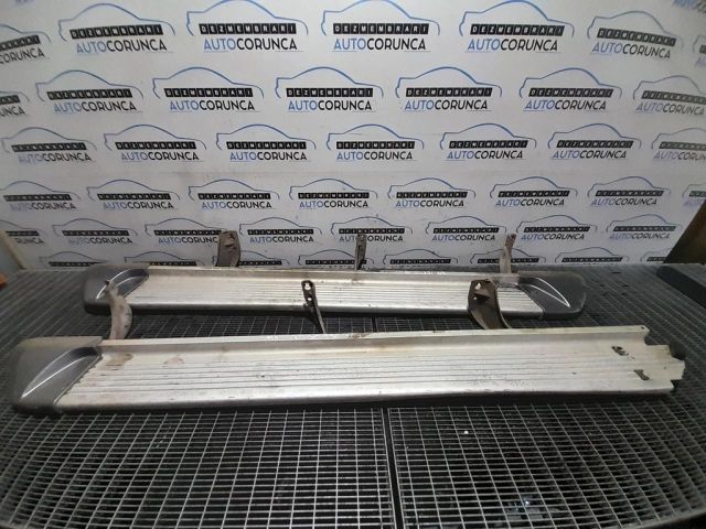 bontott MAZDA BT-50 Fellépő Pár