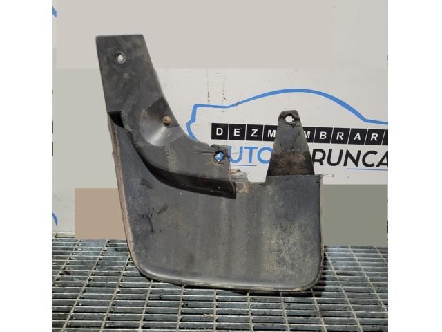 bontott MAZDA BT-50 Hátsó Sárvédő Gumi Pár