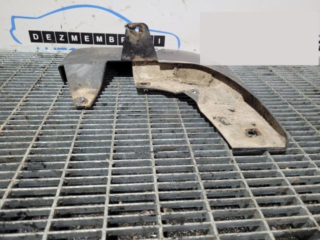 bontott MAZDA BT-50 Hátsó Sárvédő Gumi Pár