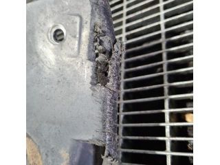 bontott MAZDA BT-50 Hátsó Sárvédő Gumi Pár