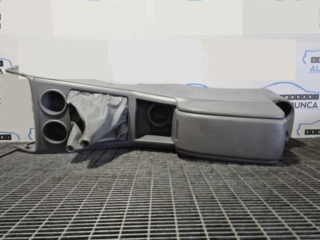 bontott MAZDA BT-50 Könyöklő