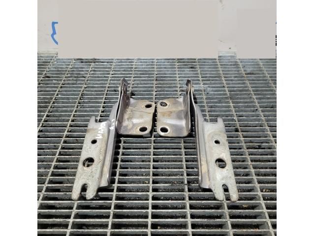 bontott MAZDA BT-50 Motorháztető Zsanér Pár