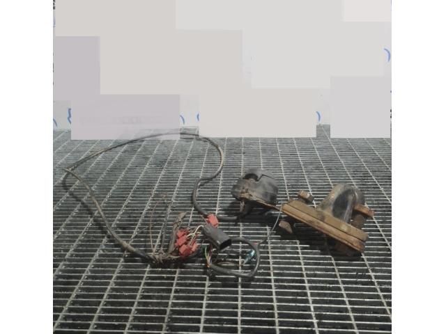 bontott MAZDA BT-50 Vonóhorog