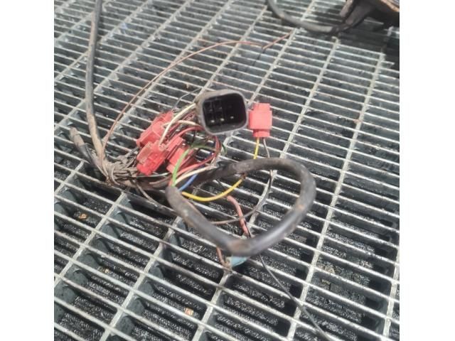 bontott MAZDA BT-50 Vonóhorog