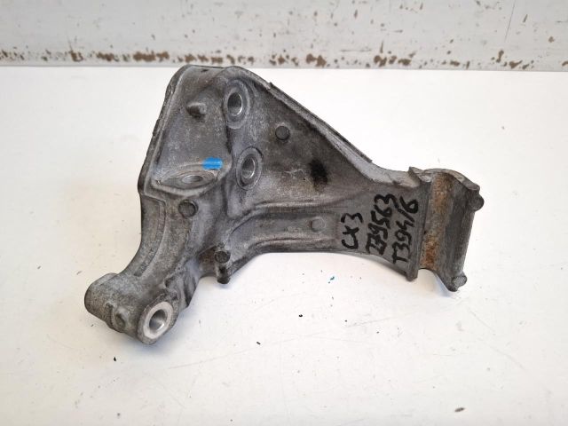 bontott MAZDA CX-3 Generátor Tartó Bak