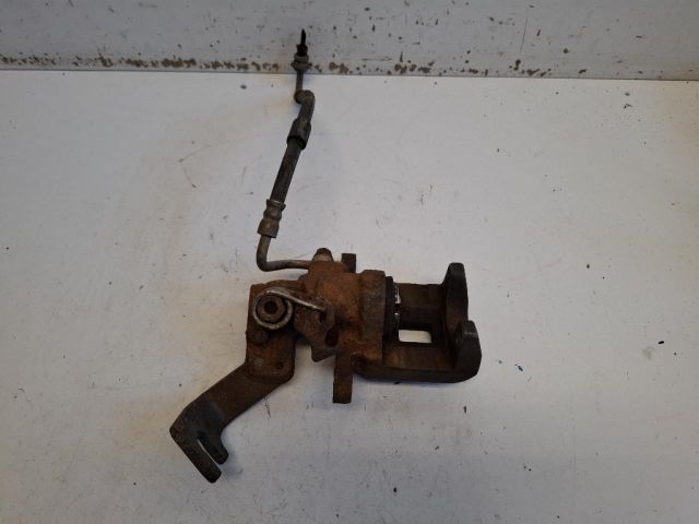 bontott MAZDA CX-3 Jobb hátsó Féknyereg Munkahengerrel