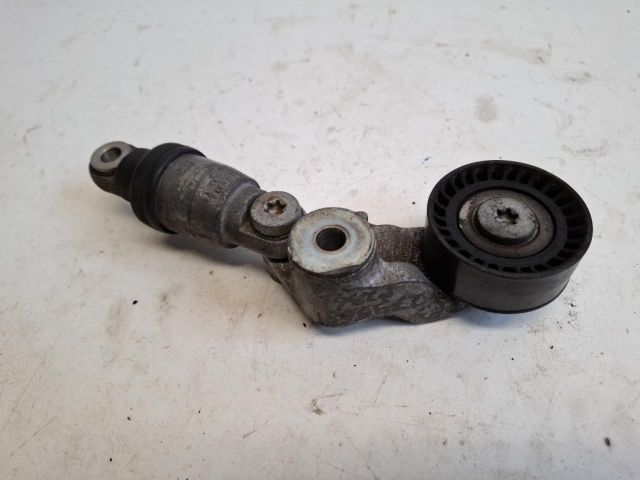 bontott MAZDA CX-3 Szíjfeszítő Görgő