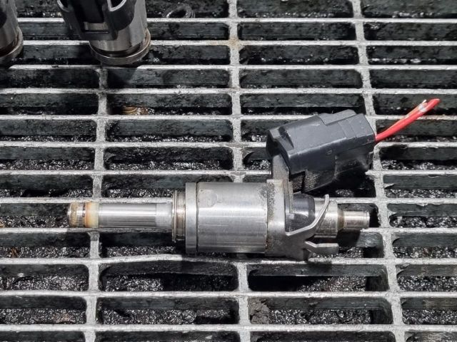 bontott MAZDA CX-3 Porlasztó (1 db)