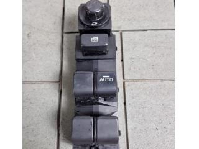 bontott MAZDA CX-3 Ablakemelő Kapcsoló Négyes / Kettes