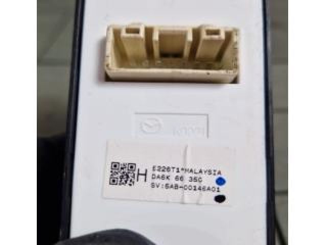 bontott MAZDA CX-3 Ablakemelő Kapcsoló Négyes / Kettes