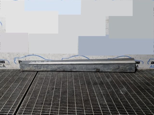 bontott MAZDA CX-3 Bal első Ajtó Díszléc