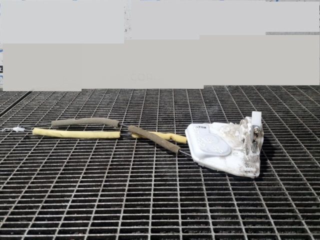 bontott MAZDA CX-3 Bal első Ajtózár