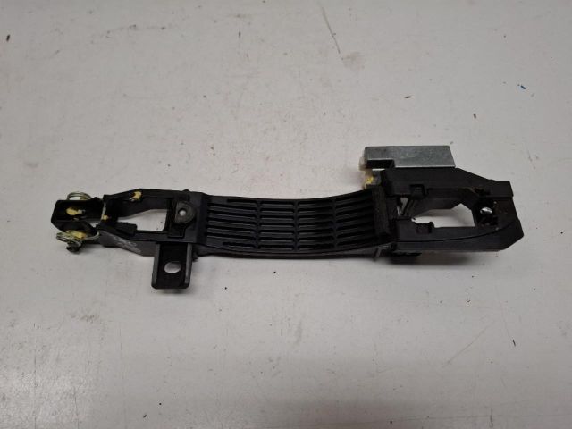 bontott MAZDA CX-3 Bal első Külső Kilincsfészek