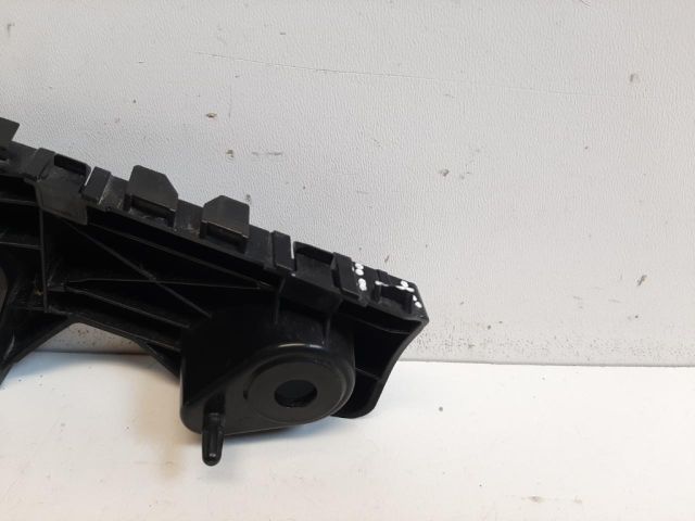 bontott MAZDA CX-3 Bal első Oldal Lökhárító Tartó (Műanyag)