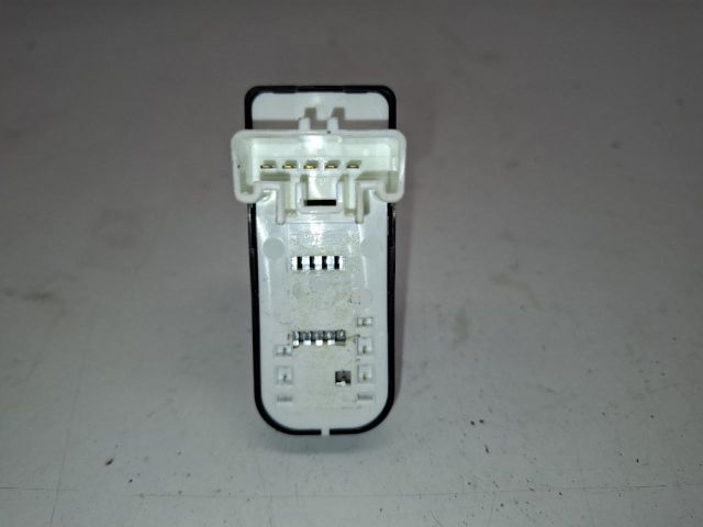 bontott MAZDA CX-3 Bal hátsó Ablakemelő Kapcsoló