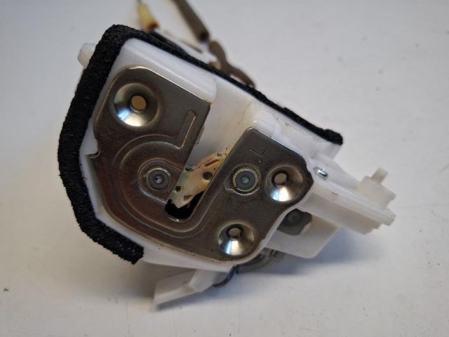 bontott MAZDA CX-3 Bal hátsó Ajtózár