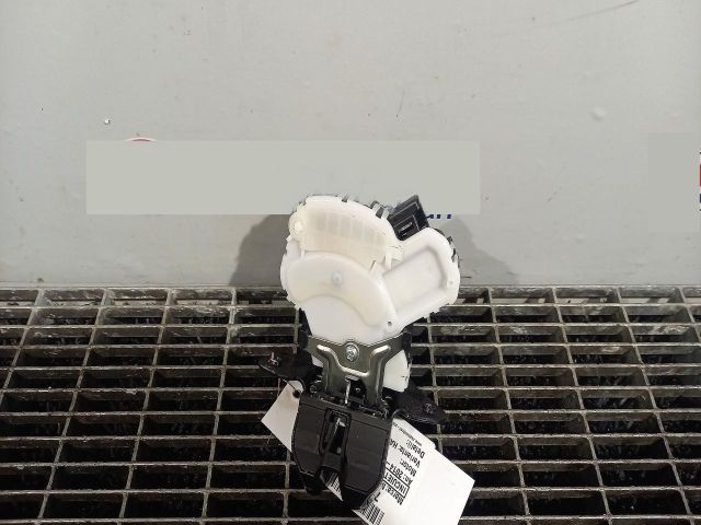 bontott MAZDA CX-3 Csomagtérajtó Ütköző