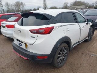 bontott MAZDA CX-3 Felső Hűtőburkolat
