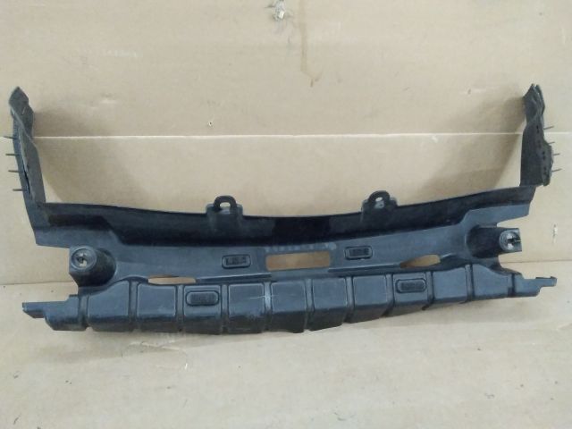 bontott MAZDA CX-3 Hűtő Légterelő