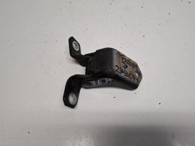 bontott MAZDA CX-3 Jobb első Alsó Zsanér