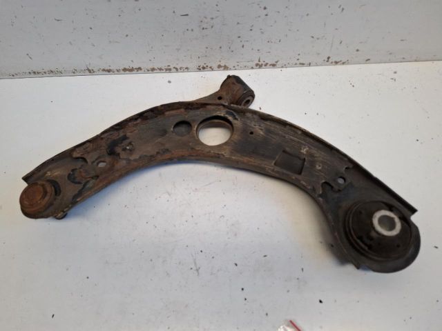 bontott MAZDA CX-3 Jobb első Lengőkar