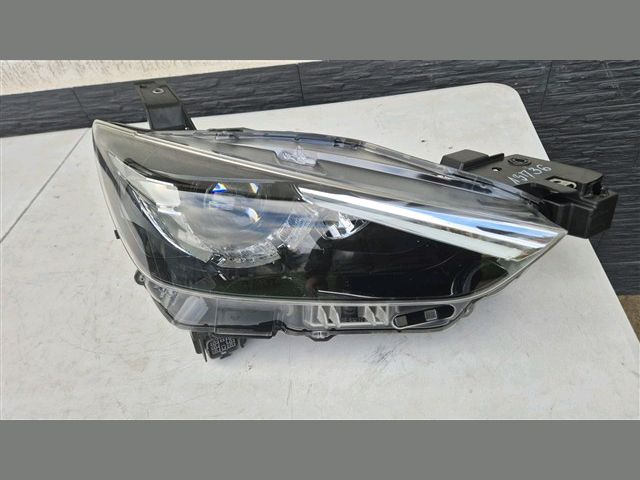 bontott MAZDA CX-3 Jobb Fényszóró