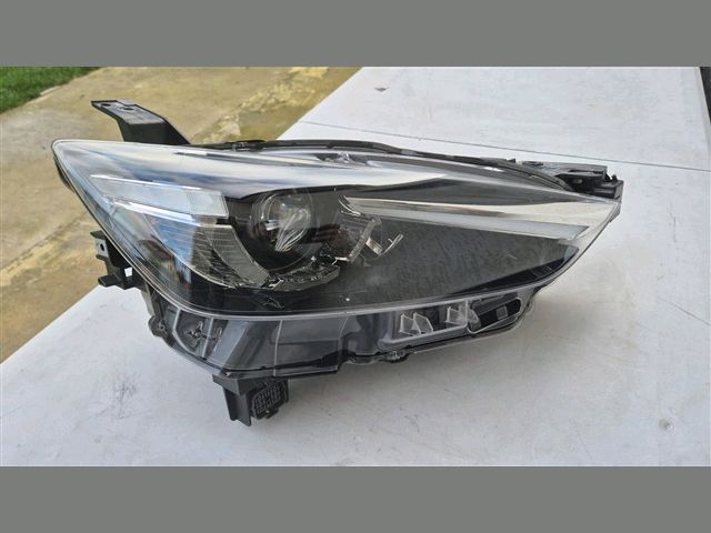 bontott MAZDA CX-3 Jobb Fényszóró