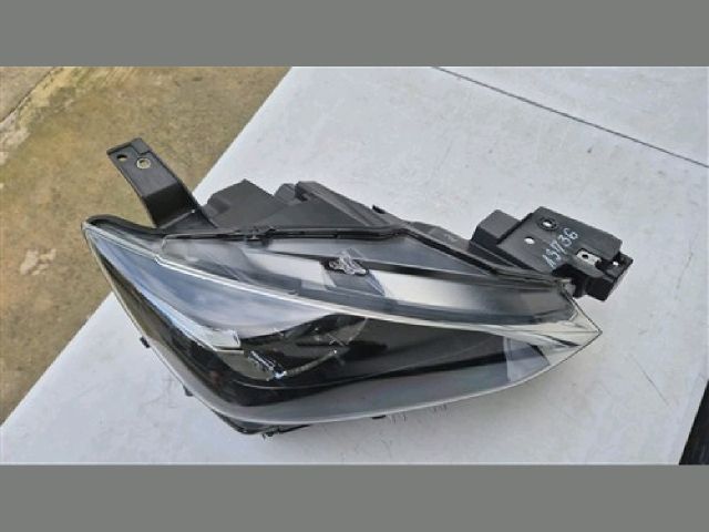 bontott MAZDA CX-3 Jobb Fényszóró