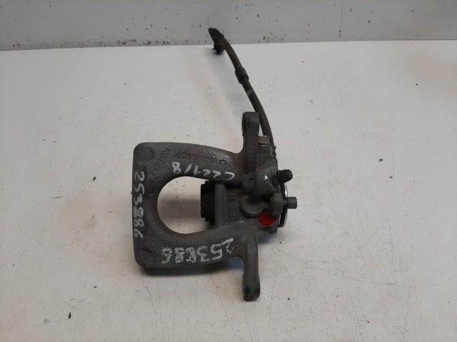 bontott MAZDA CX-3 Jobb hátsó Féknyereg Munkahengerrel