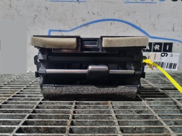 bontott MAZDA CX-3 Középső Szellőző