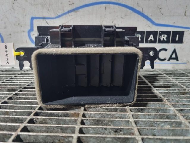 bontott MAZDA CX-3 Középső Szellőző