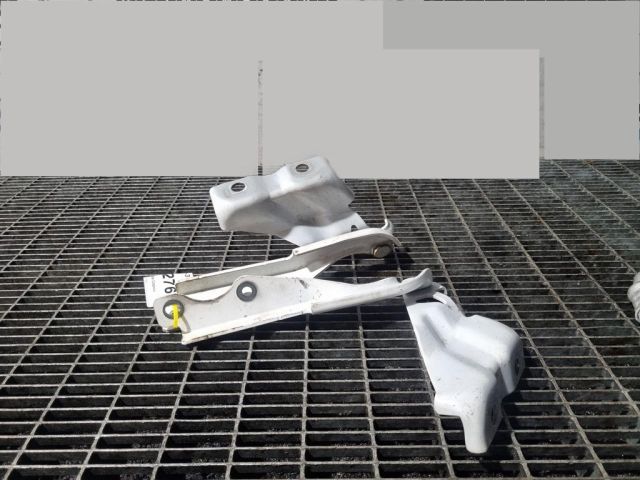 bontott MAZDA CX-3 Motorháztető Zsanér Pár