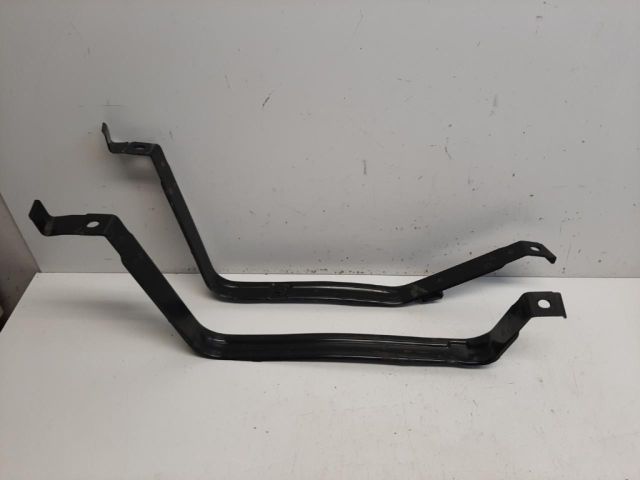 bontott MAZDA CX-3 Tank Tartó Pánt