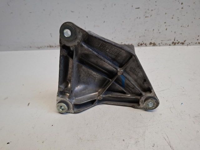 bontott MAZDA CX-3 Váltó Bowden Tartó Bak